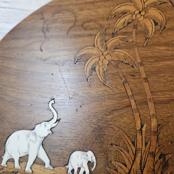 VTG INLAID WOOD PLAQUE PICTURE WALL ART WITH INLAY BONE ELEPHANTS 12" x 9" - Picture 11 of 12